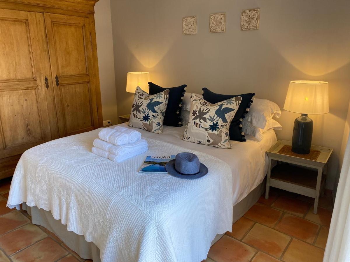 Pretty Historical Village House Grimaud Esterno foto